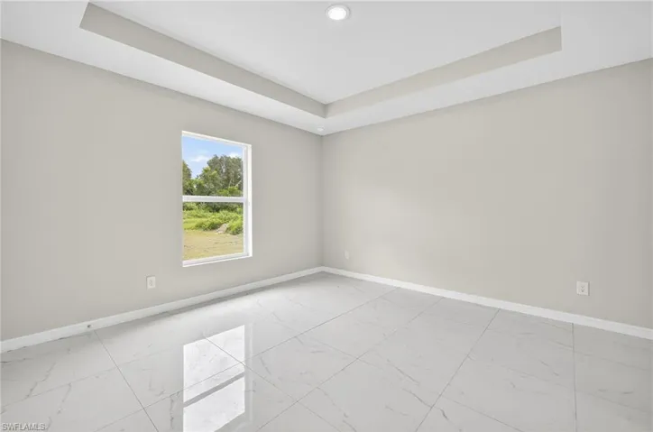 569  Aspen S AVE, Lehigh Acres, FL 33974