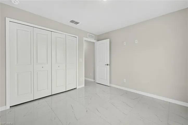569  Aspen S AVE, Lehigh Acres, FL 33974
