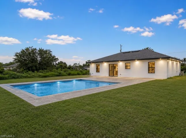 569  Aspen S AVE, Lehigh Acres, FL 33974