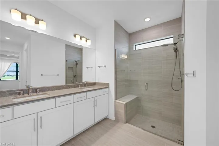 20039 Kingmont Dr, Estero, Florida 33928