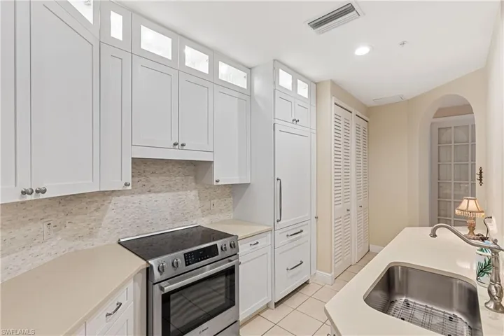 1325  Sweetwater  CV, Naples, FL 34110