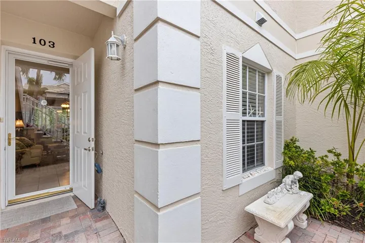 1325  Sweetwater  CV, Naples, FL 34110