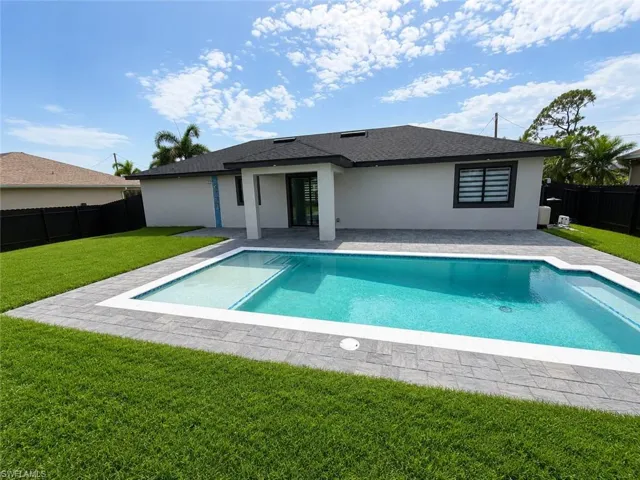 2529 Nw 19th Pl, Cape Coral, Florida 33993