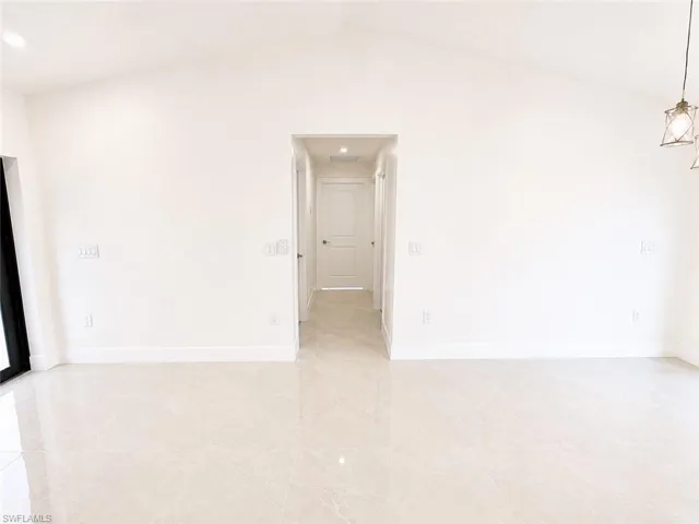 2529 Nw 19th Pl, Cape Coral, Florida 33993