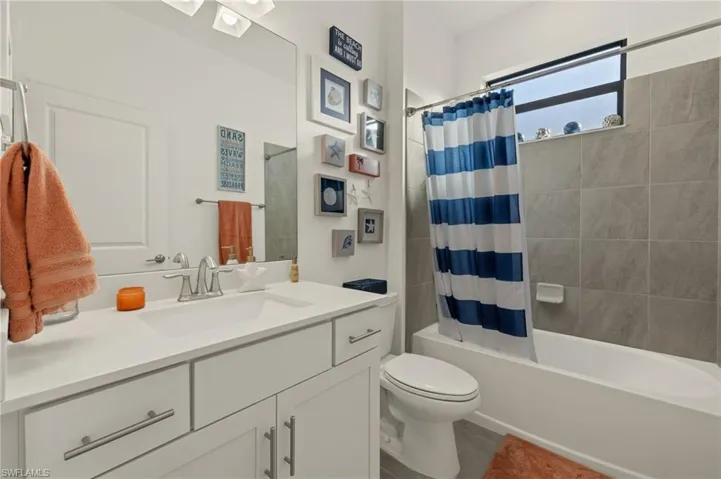 Guest Bathroom3