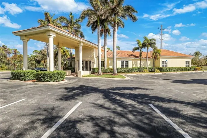 11860  Bayport  LN, Fort Myers, FL 33908