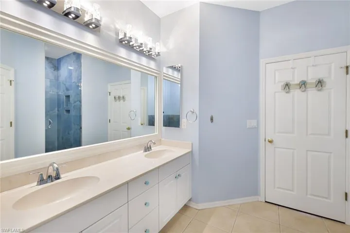 11860  Bayport  LN, Fort Myers, FL 33908