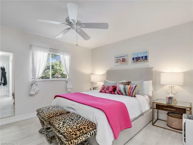 Another guest bedroom w/ ensuite bathroom