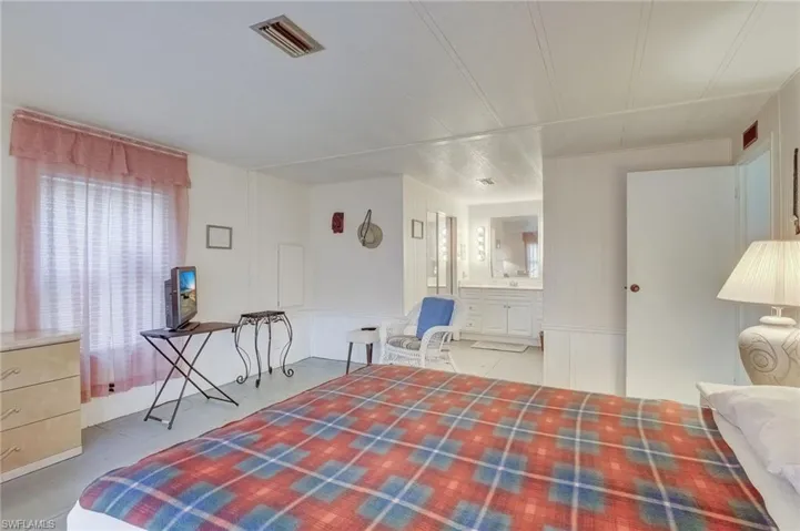 View of bedroom