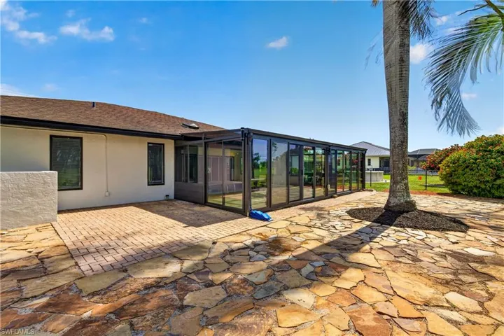 1229 Sw 21st Ter, Cape Coral, Florida 33991