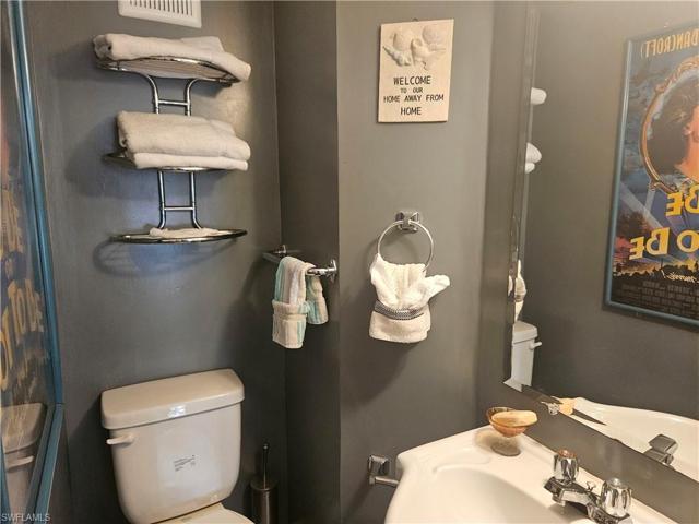 30  Pearl  DR, NAPLES, FL 34114