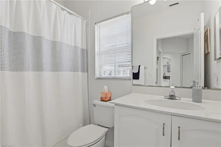 1290  Sweetwater  CV, Naples, FL 34110
