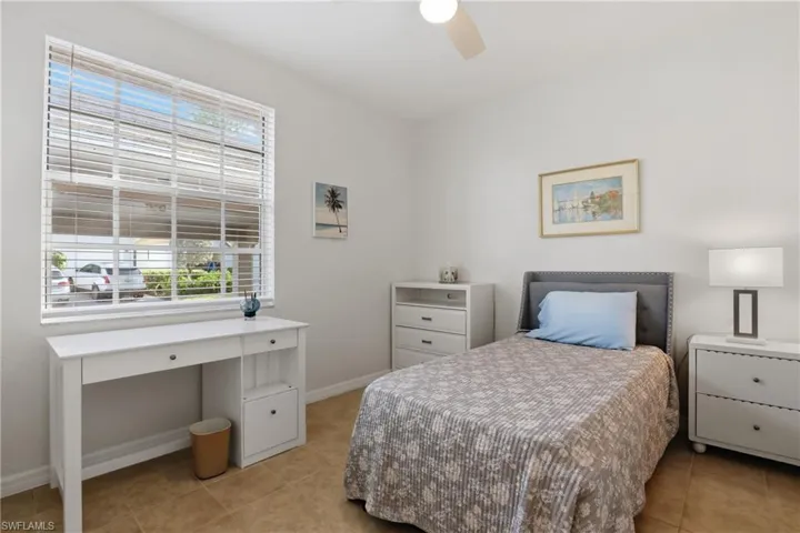 1290  Sweetwater  CV, Naples, FL 34110