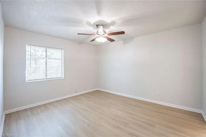 4605  Bayshore  DR, Naples, FL 34112