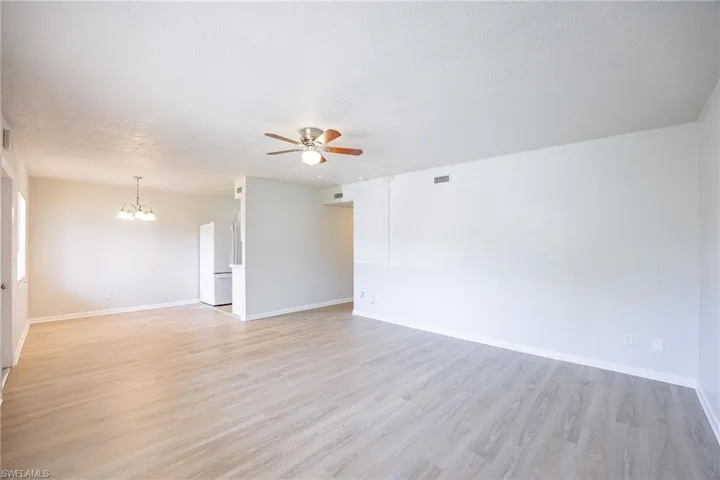 4605  Bayshore  DR, Naples, FL 34112