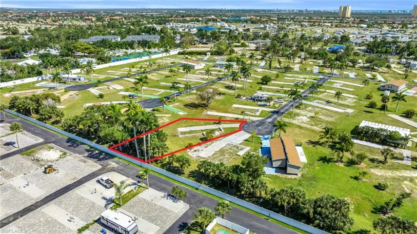 19  Cottonwood  DR, Fort Myers, FL 33908
