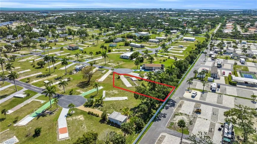 19  Cottonwood  DR, Fort Myers, FL 33908