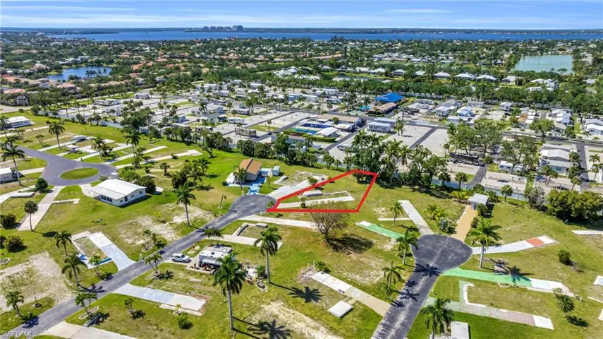 19  Cottonwood  DR, Fort Myers, FL 33908