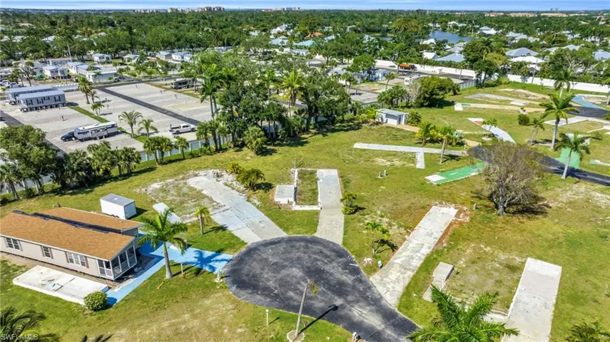 19  Cottonwood  DR, Fort Myers, FL 33908