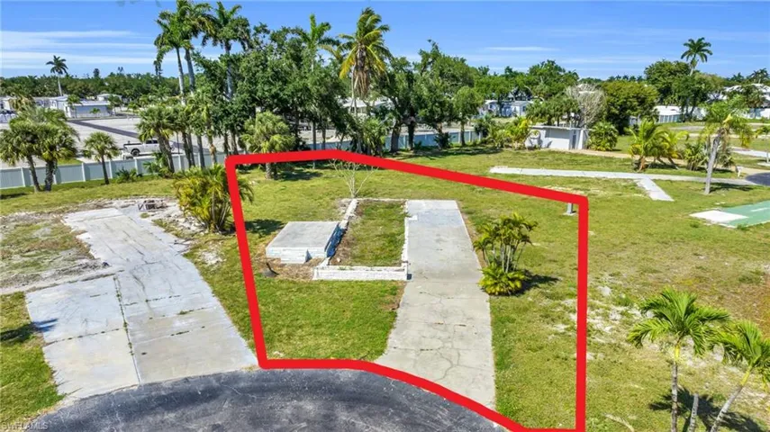 19  Cottonwood  DR, Fort Myers, FL 33908