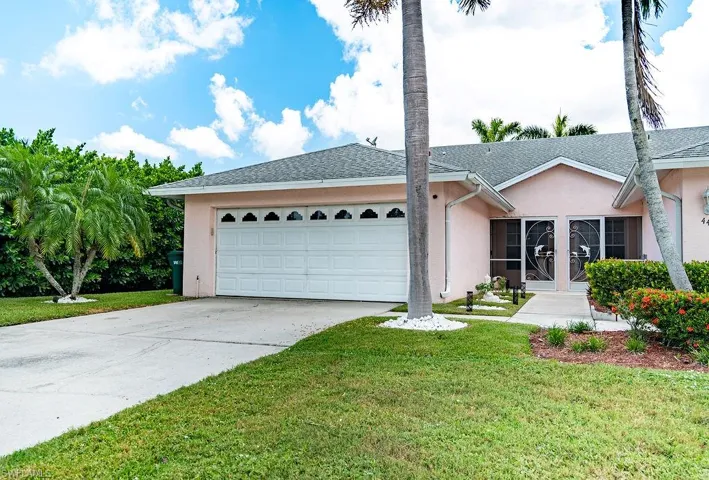 439 Saint Andrews Blvd 145-0, Naples, Florida 34113