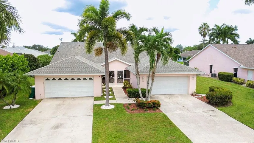 439 Saint Andrews Blvd 145-0, Naples, Florida 34113