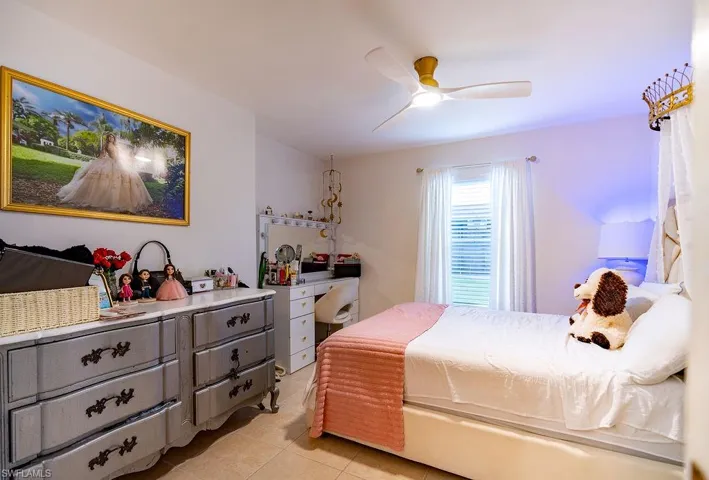 439 Saint Andrews Blvd 145-0, Naples, Florida 34113