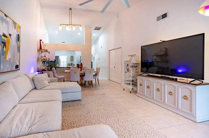 439 Saint Andrews Blvd 145-0, Naples, Florida 34113