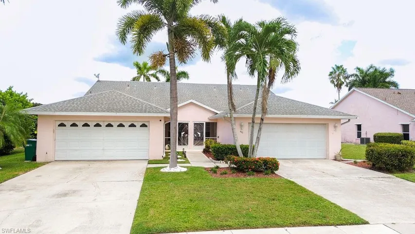 439 Saint Andrews Blvd 145-0, Naples, Florida 34113