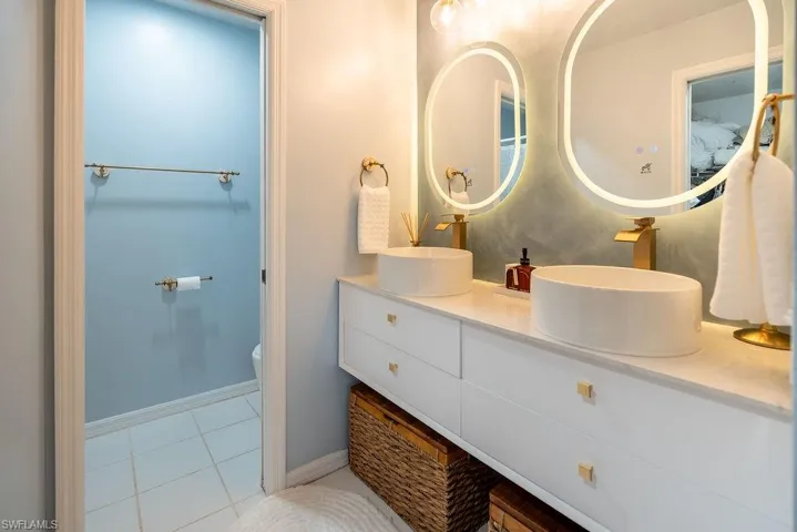 439 Saint Andrews Blvd 145-0, Naples, Florida 34113