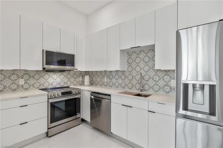 Butler kitchen attached to main kitchen