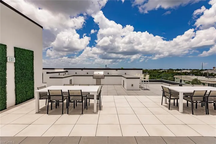 850  Central  AVE, Naples, FL 34135