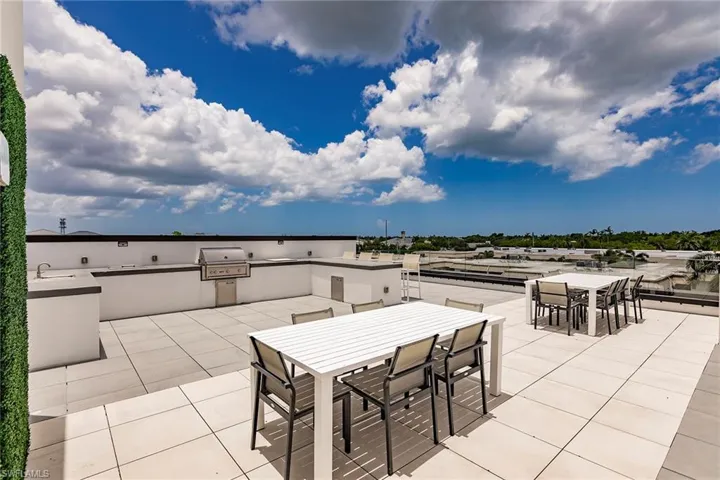 850  Central  AVE, Naples, FL 34135