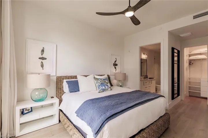 850  Central  AVE, Naples, FL 34135