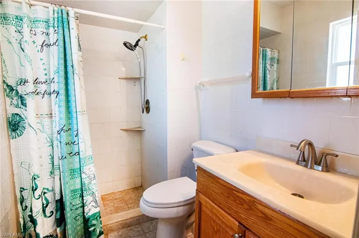 En Suite master bathroom