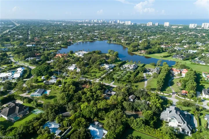 458 Ridge Dr, Naples, Florida 34108