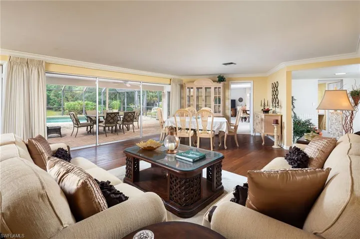 458 Ridge Dr, Naples, Florida 34108