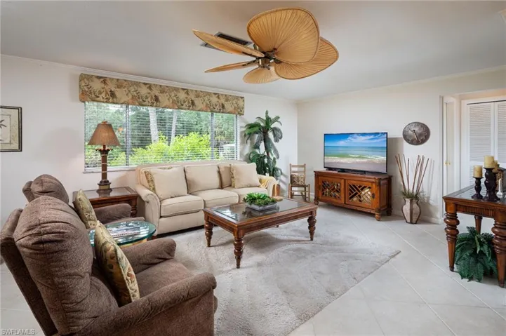 458 Ridge Dr, Naples, Florida 34108