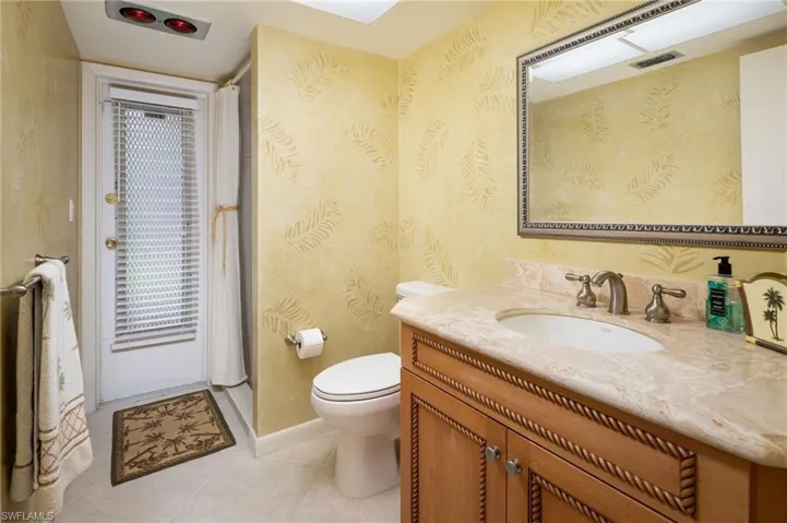 458 Ridge Dr, Naples, Florida 34108