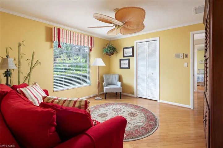 458 Ridge Dr, Naples, Florida 34108