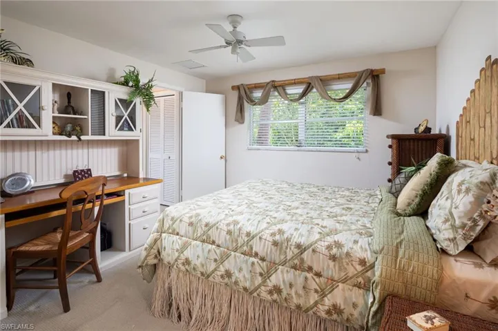 458 Ridge Dr, Naples, Florida 34108