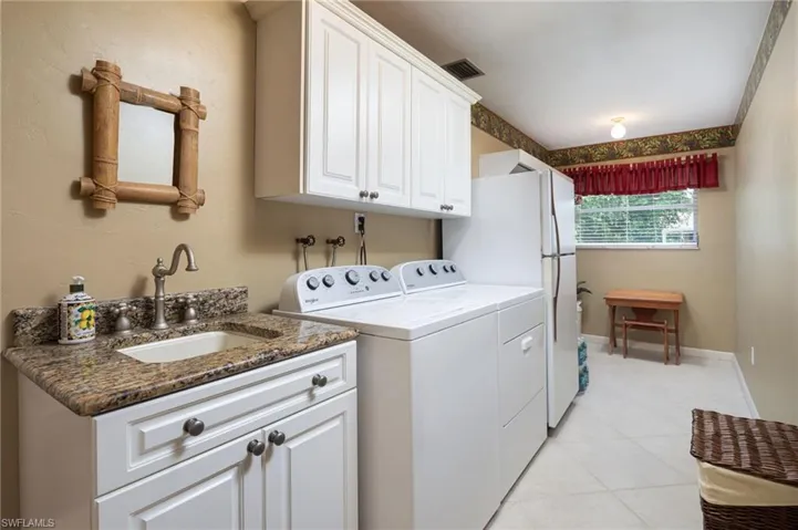 458 Ridge Dr, Naples, Florida 34108