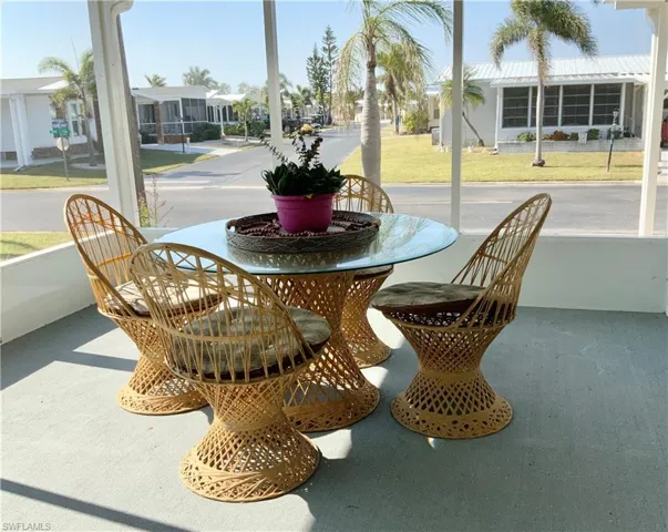 Lg Screened Front Lanai