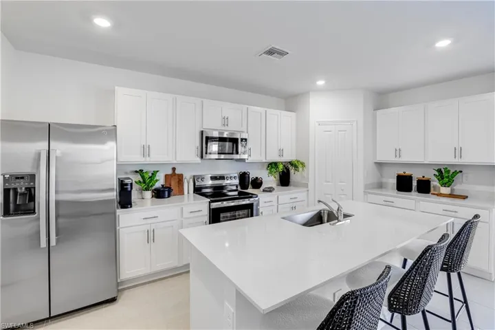 16042 Palos Verdes St, Babcock Ranch, Florida 33982