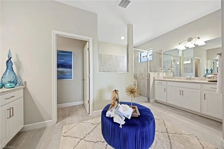 17370  Stonehill Manor  DR, North Fort Myers, FL 33917