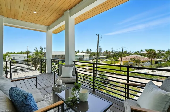 Incredible water views Virtually Edited Image