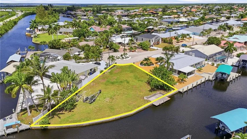 12100 Moon Shell Dr, Matlacha Isles, Florida 33991