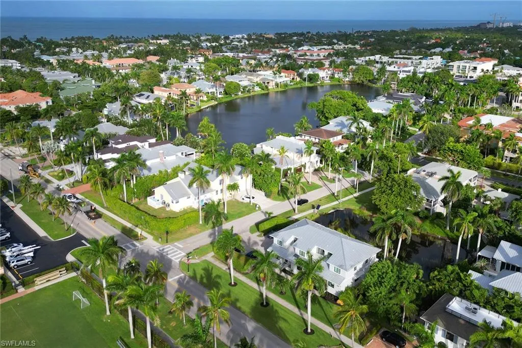 605 8th AVE, Naples, FL 34102,225003857