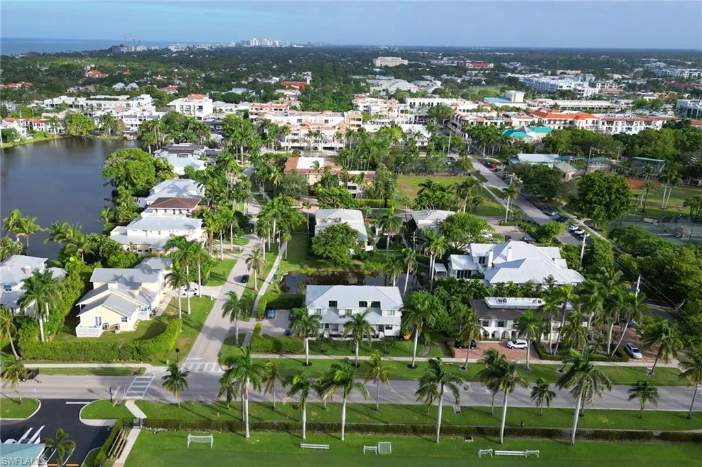 605 8th AVE, Naples, FL 34102,225003857