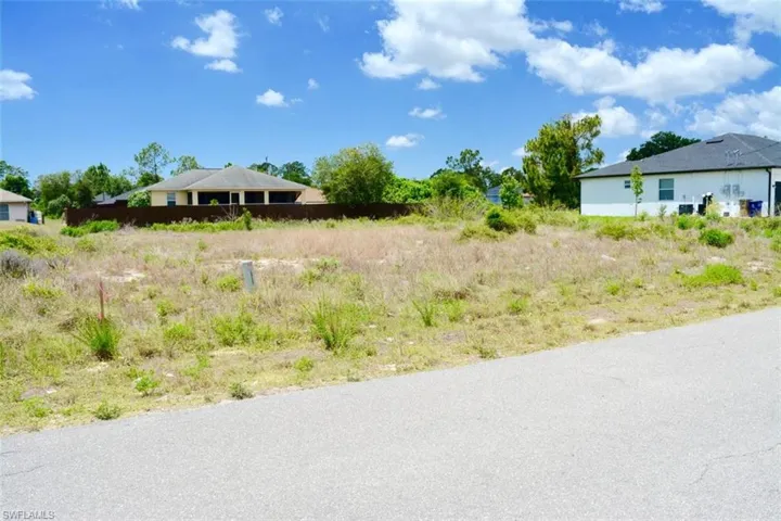 4507 27th St Sw, Lehigh Acres, Florida 33973